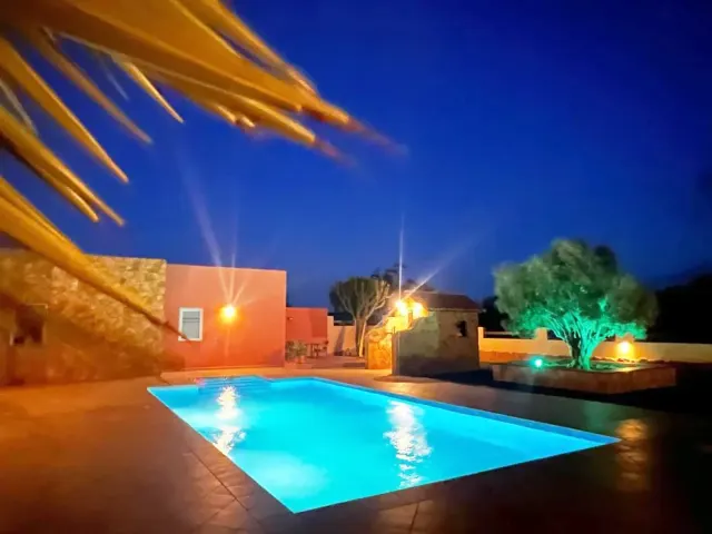 BookNoFees: vakansiehuis in Triquivijate – Finca El Lomo – u gerieflike tuiste met privaat swembad, Triquivijate