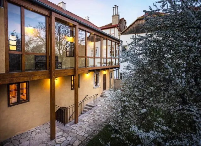 BookNoFees: Znojmo Heritage - Apartments & Gothic Wine Bar – Znojmo