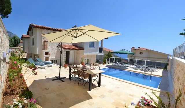 BookNoFees: Villa Frida – Art, Mountains and the Sea – Kalkan, Kas, Antalya