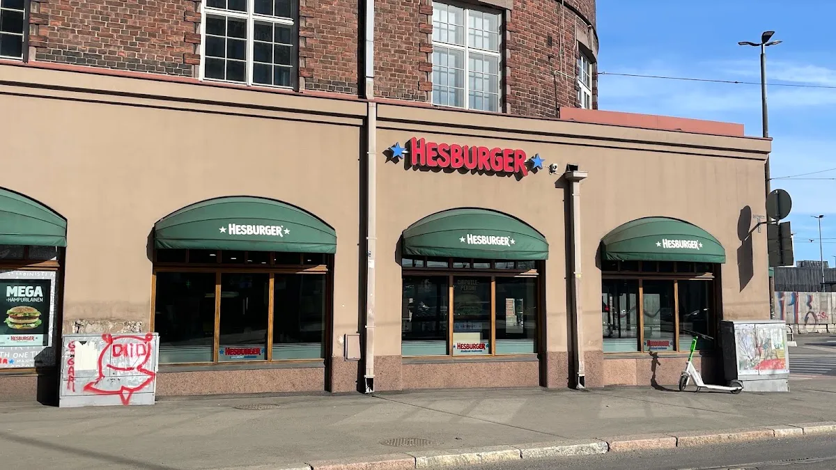 BookNoFees: Snack bar – Hesburger – Helsinki – Hesburger, photo 1