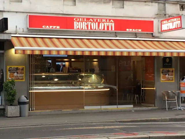 BookNoFees: Paolo Bortolotti, Vienna
