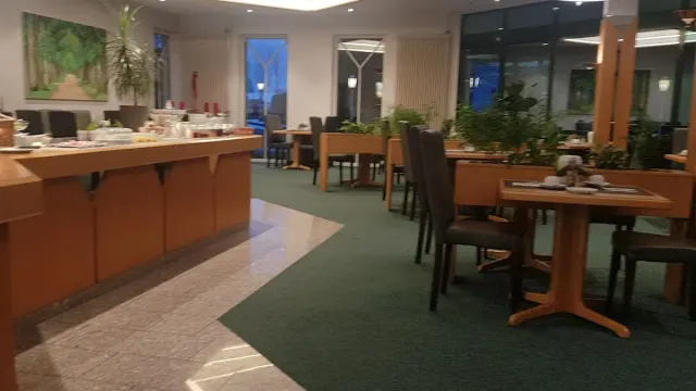 BookNoFees: Restaurant – Feldschlößchen Hotel – Geseke – Feldschlößchen Hotel, photo 3