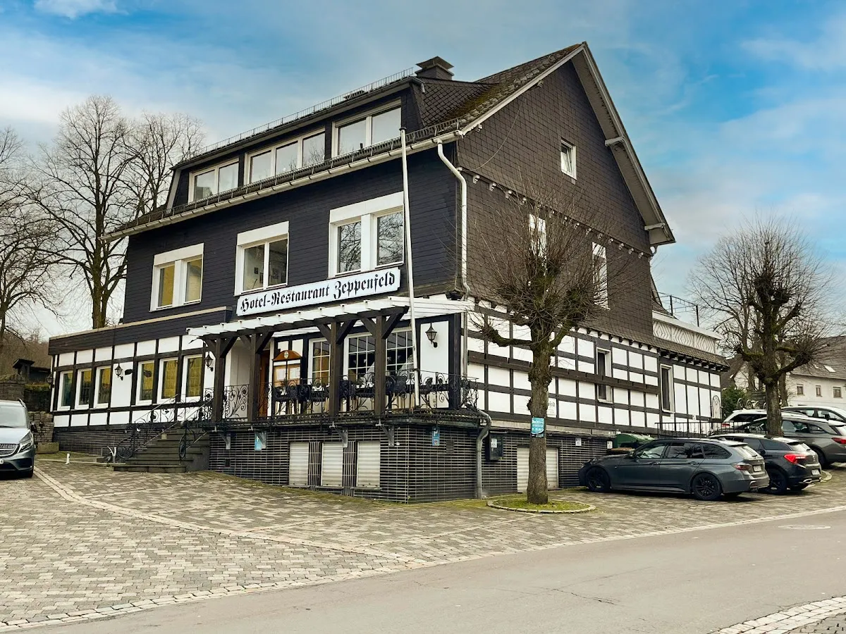 BookNoFees: Restaurant – Hotel Zeppenfeld – Wenden – Hotel Zeppenfeld, photo 1