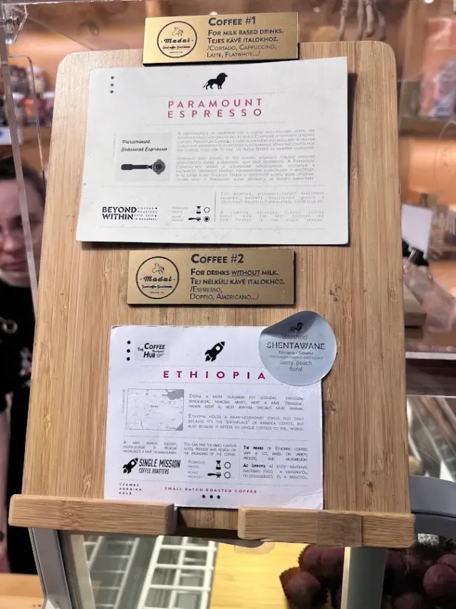 BookNoFees: Restaurant – Madal Cafe – Budapest – Madal Cafe, photo 3