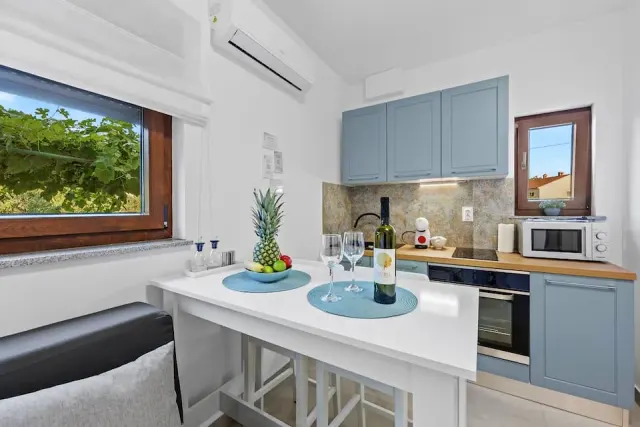 BookNoFees: Studio Sam – Peace and relaxation in a prime location – Pula