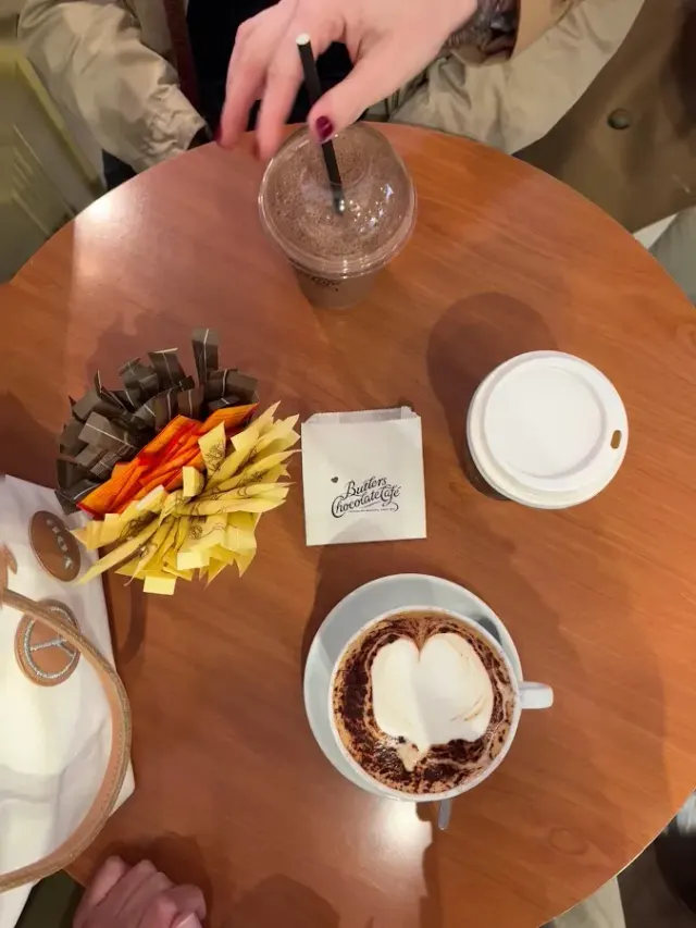 BookNoFees: Café – Butlers Chocolate Café – Dublin – Butlers Chocolate Café, photo 3