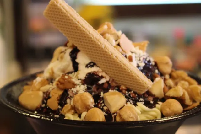 BookNoFees: Ice cream – San Marco Eiscafé – Bochum – San Marco Ice Café, photo 3
