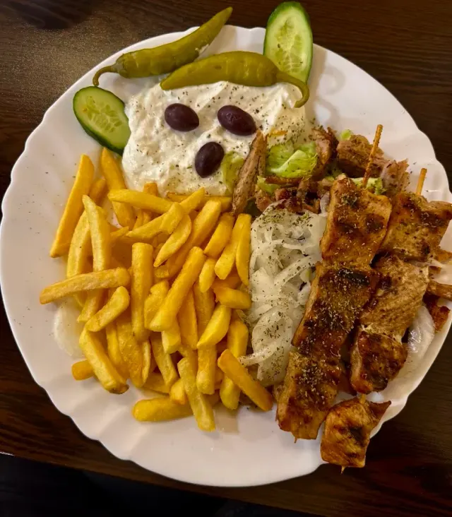 BookNoFees: Restaurant – Bei Stratos – Lüdenscheid – At Stratos, photo 3