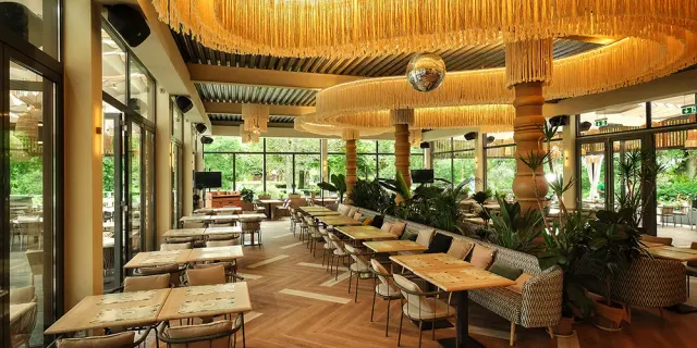 BookNoFees: Restaurant – Le Bistro – Budapest – The Bistro, photo 3