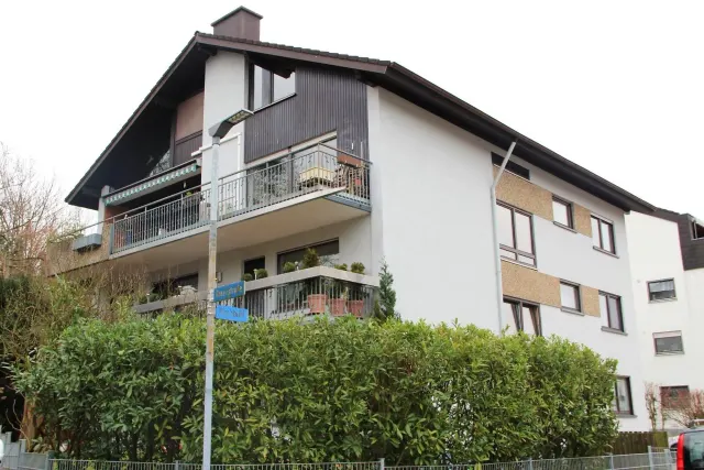 BookNoFees self catering holiday home in Rheinstetten – A quiet flat with a garden and a parking space