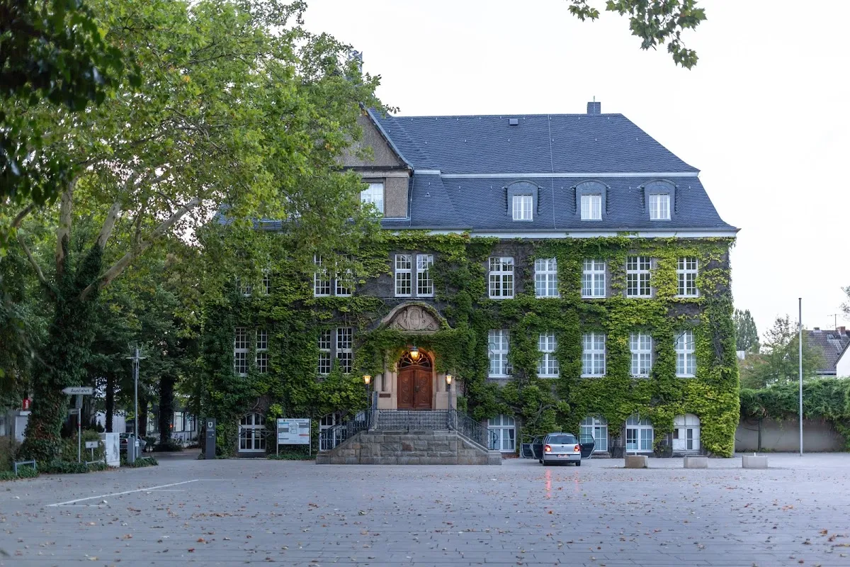 BookNoFees: Restaurant – Hotel-Restaurant Lohenstein – Holzwickede – Lohenstein Hotel and Restaurant, photo 1