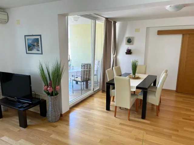 BookNoFees: Apartment David – Biograd na Moru