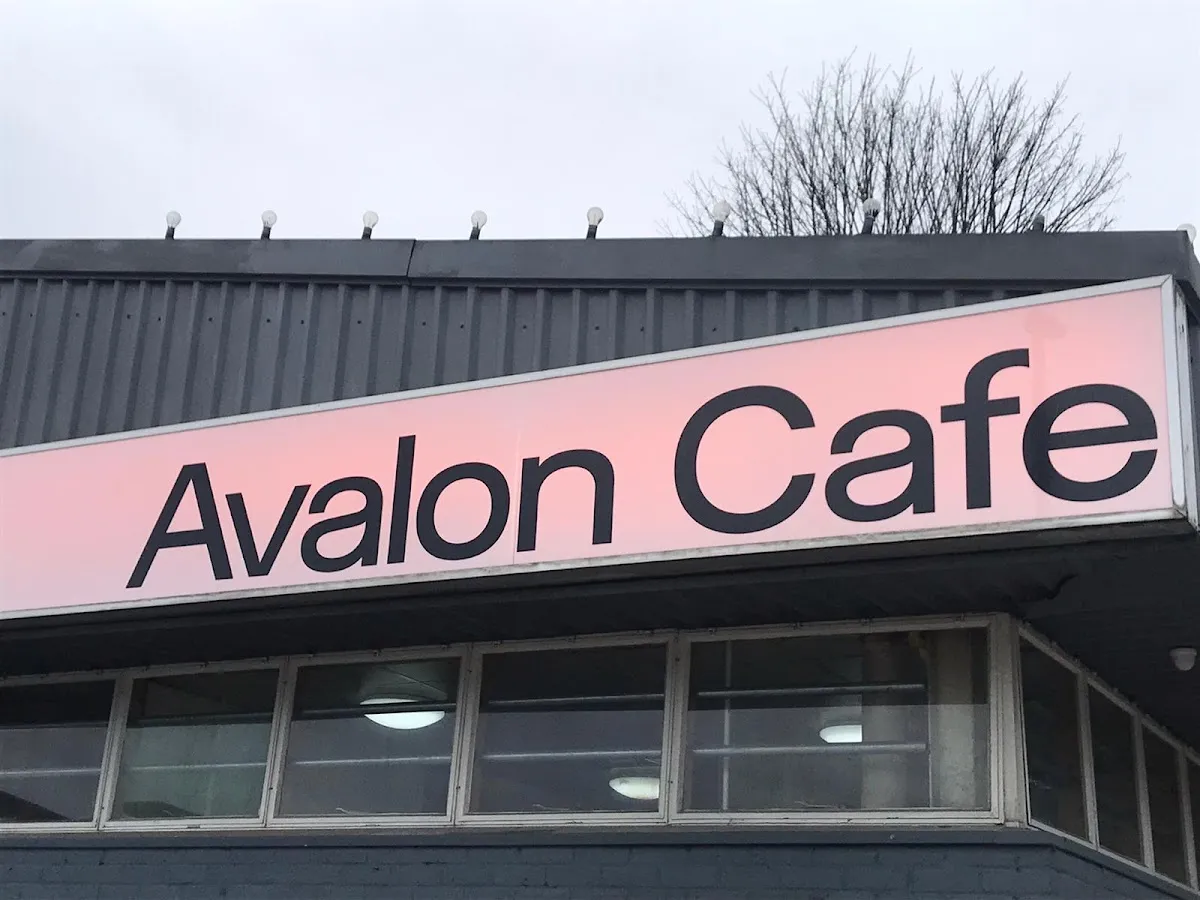 BookNoFees: Café – Avalon Cafe – London – Avalon Café, photo 1