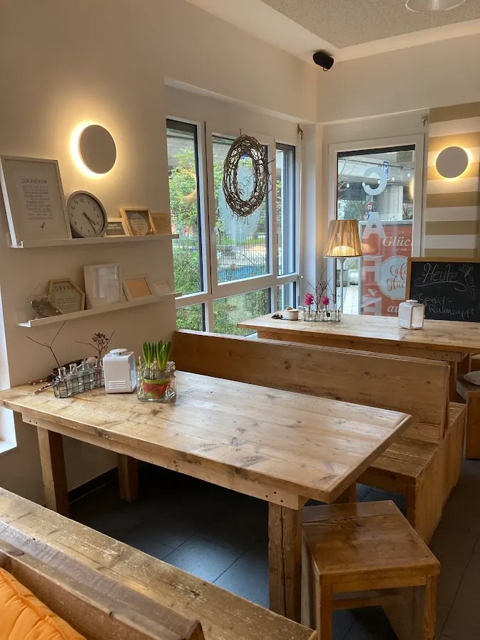 BookNoFees: Restaurant – Café Glück – Kamen – Café Glück, photo 1