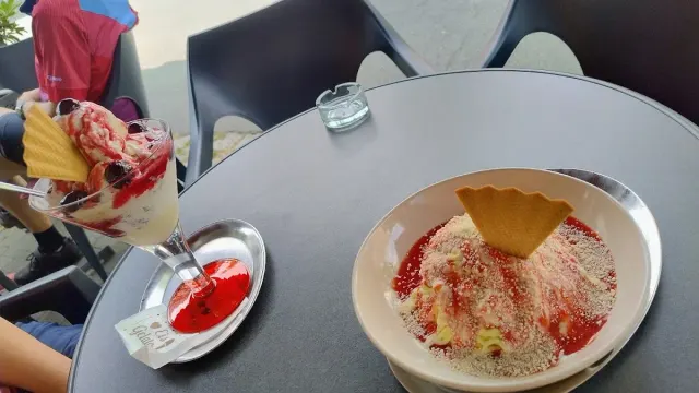 BookNoFees: Restaurant – Eiscafé Campino – Schmallenberg – Eiscafé Campino, photo 2