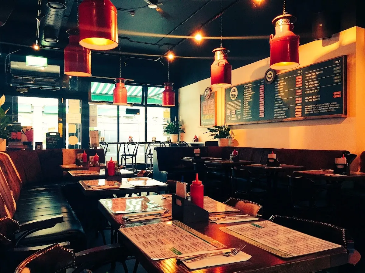 BookNoFees: Snack bar – Bóbó's – Dublin – Bobo's, photo 1