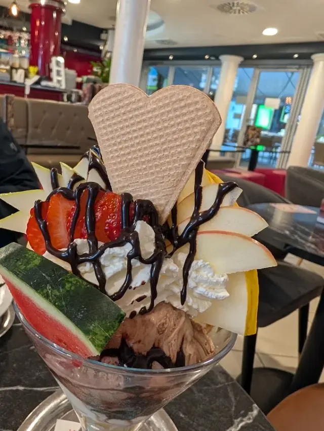 BookNoFees: Ice cream – Eiscafé Dolomiti – Menden – Eiscafé Dolomiti, photo 2