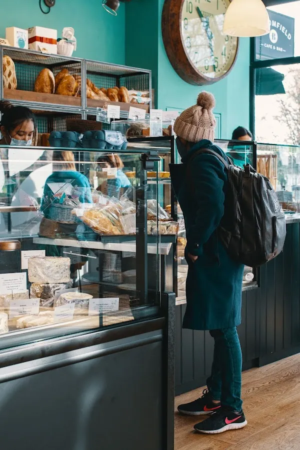 BookNoFees: Bakery – Holtwhites Bakery & Deli – London – Holtwhites Bakery & Deli, photo 1