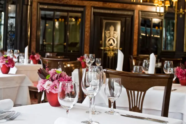 BookNoFees: Restaurant – Café Astoria – Budapest – Astoria Café, photo 2