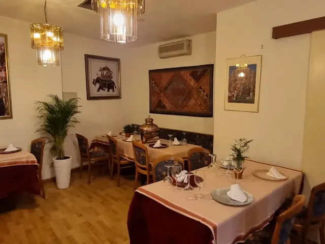 BookNoFees: Royal Tandoori, Dortmund