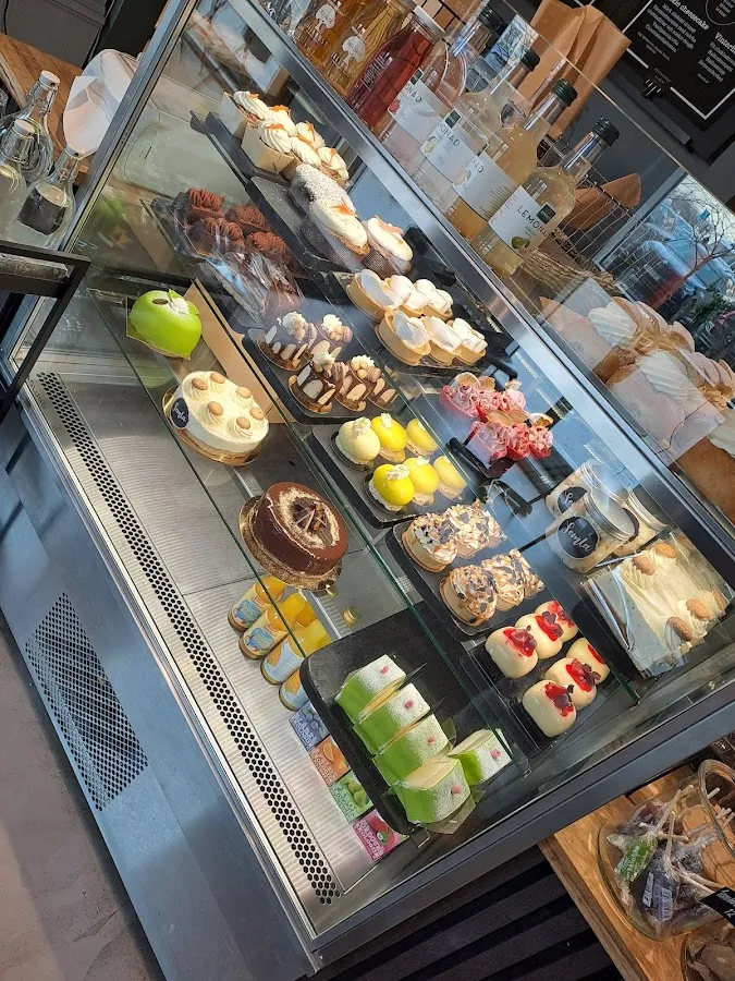 BookNoFees: Bakery – Söderbergs Bageri Telefabriken – Stockholm – Söderberg’s Bakery: The Telephone Factory, photo 1
