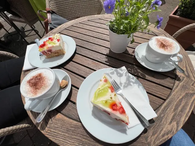 BookNoFees: Restaurant – Café Krokant – Sprockhövel – Café Krokant, photo 2