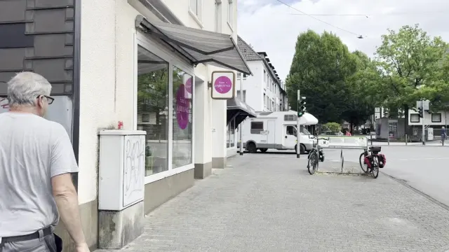 BookNoFees: Snack bar – Hähnchen Schmitz – Schwelm – Schmitz Chicken, photo 3