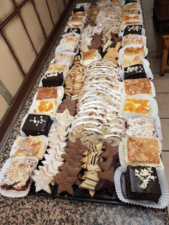 BookNoFees: Restaurant – Bäckerei Aßhoff – Schwerte – Aßhoff Bakery, photo 3