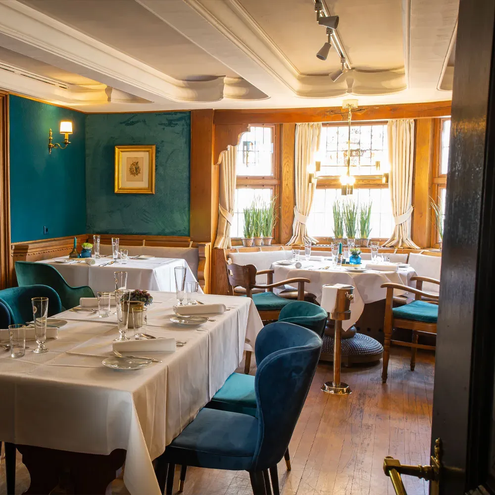 BookNoFees: Restaurant – Warsteiner Brauhaus Domschänke – Warstein – Warsteiner Brewery Taproom, photo 1