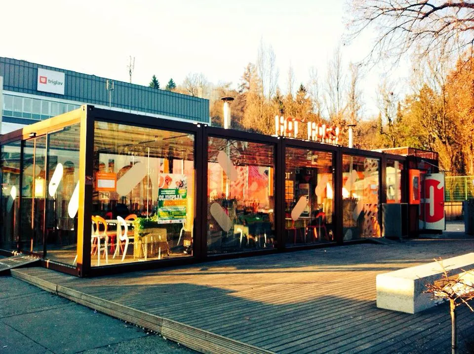 BookNoFees: Snack bar – Hot Horse Tivoli – Ljubljana – Hot Horse Tivoli, photo 1