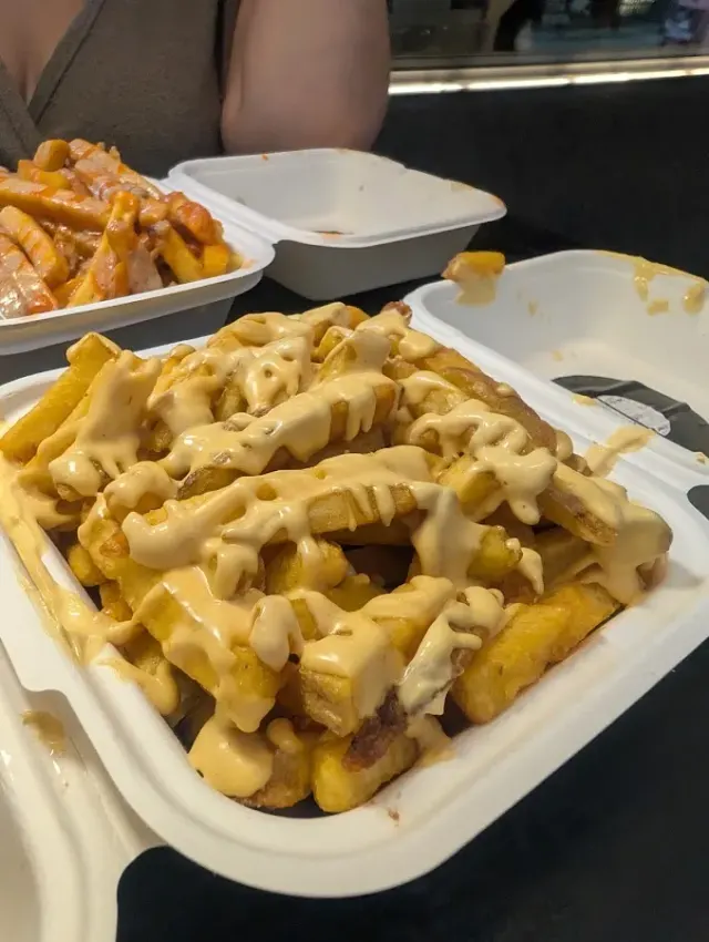 BookNoFees: Snack bar – Bleecker – London – Bleecker, photo 2