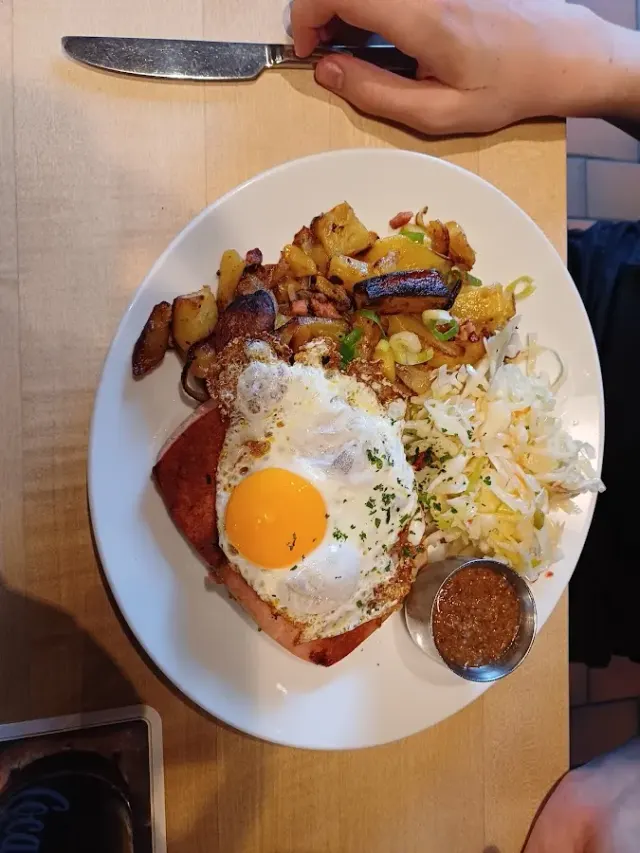 BookNoFees: Restaurant – Restaurant Trotzenburg – Meinerzhagen – Trotzenburg Restaurant, photo 2
