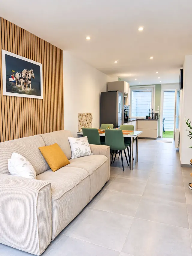 BookNoFees: A peaceful flat with a private spa and garage – Calais