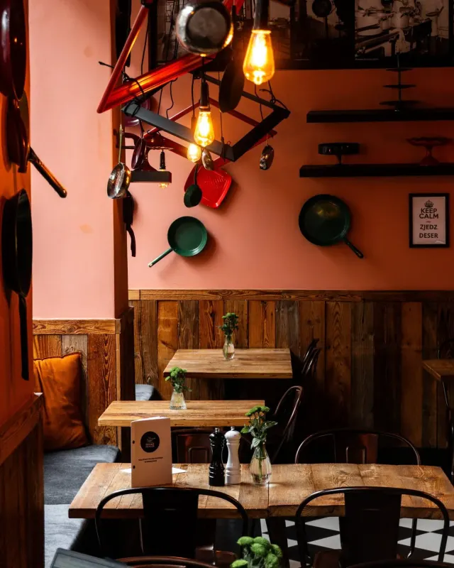 BookNoFees: Patelnia Patera, Warsaw