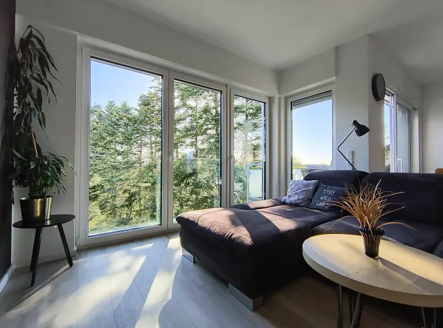 BookNoFees: Stylish Apartment with Balcony and Green Courtyard View – Hamm