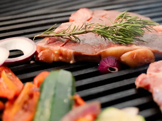 BookNoFees: Snack bar – Grill Mánia – Budapest – Barbecue Mania, photo 3