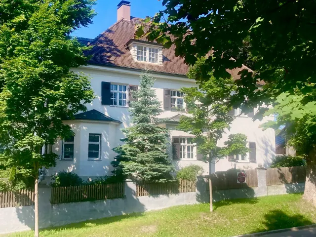 BookNoFees: Friedberg Old Town Residence – Friedberg