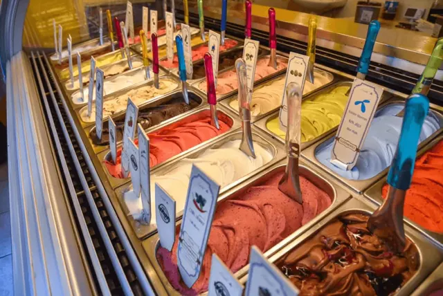 BookNoFees: Ice cream – Levendula Kézműves Fagylaltozó – Budapest – Lavender Artisan Ice Cream Parlour, photo 2