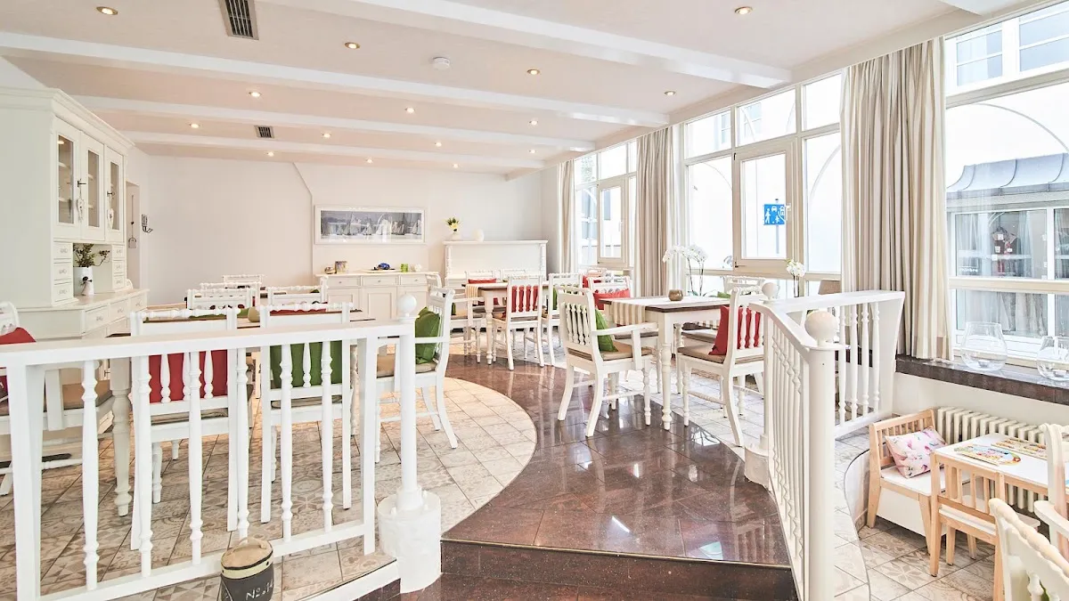 BookNoFees: Restaurant – Kaffeehaus am Dom – Attendorn – Coffee House by the Cathedral, photo 1