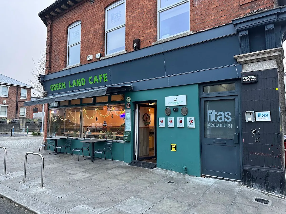 BookNoFees: Café – Green Land Café – Dublin – Green Land Café, photo 1