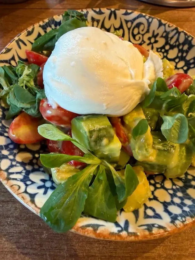 BookNoFees: Restaurant – Burrata Italiana – Sofia – Italian Burrata, photo 2