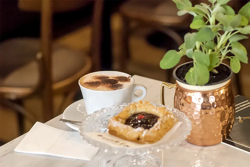 BookNoFees: Café – Caffè 104 – Rome – Coffee 104, photo 1