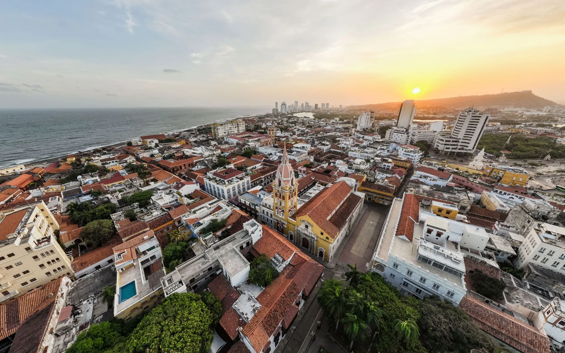 Cartagena se historiese ou stad teen sonsondergang