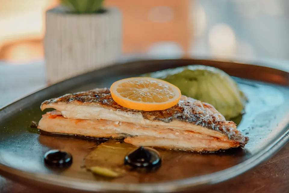 BookNoFees: Example photo: Grilled fish