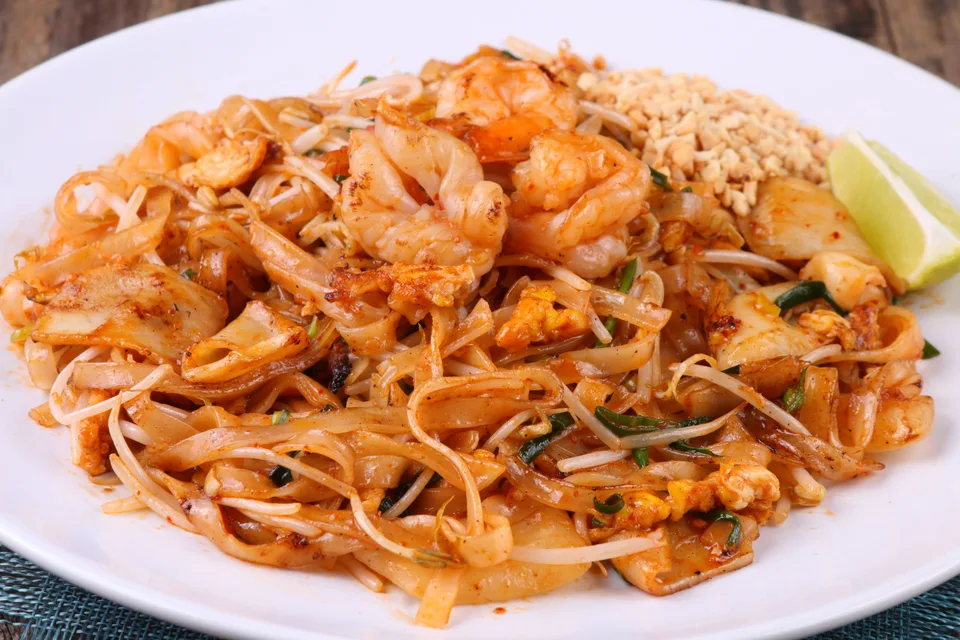 Example photo: Pad Thai noodles with shrimp