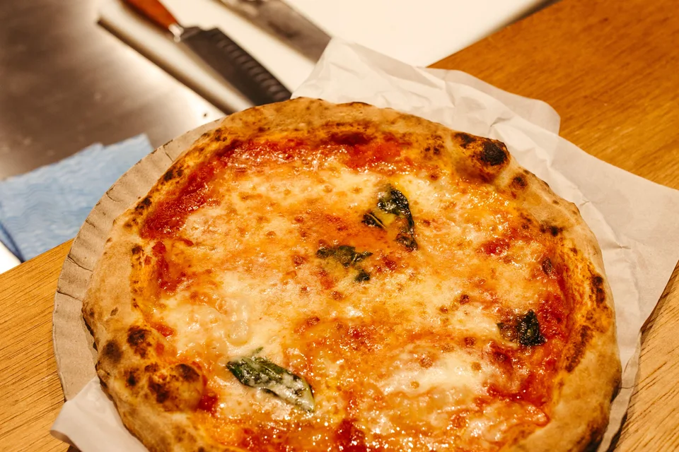 BookNoFees: Example photo: Pizza